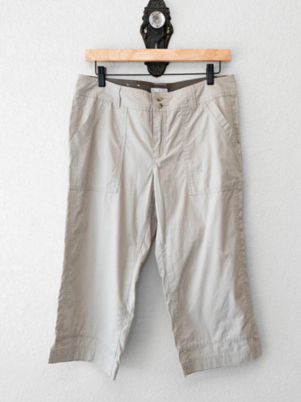 Columbia Khaki Capri Pants Wide Leg Outdoor Hiking Utility Size 8